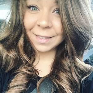 Meet your Posher, Cassandra